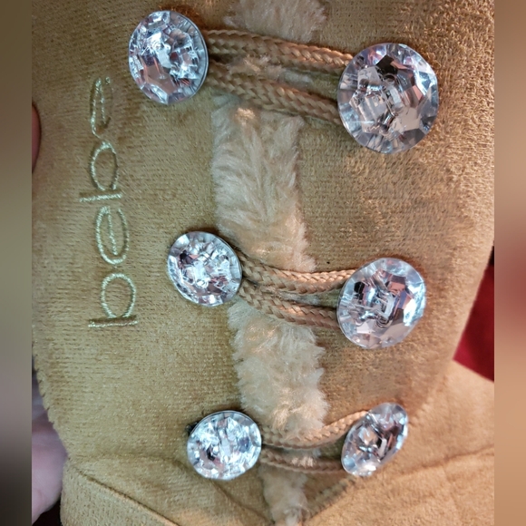 Bebe Girls Size 4 Light Brown Tan Boots Fur Lined  Faux Crystal Buttons NWT - Picture 5 of 9